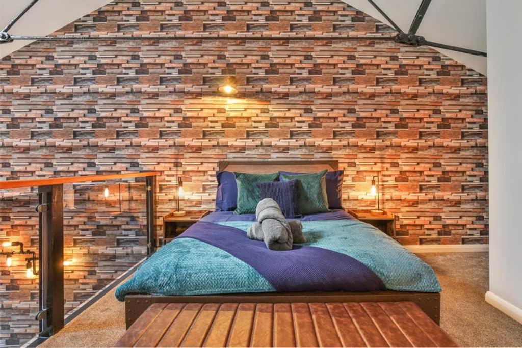 Victorian Tramsheds, Modern Apartment + Parking シェフィールド エクステリア 写真